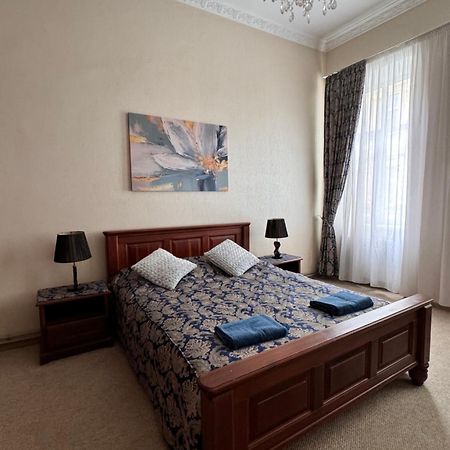 Apartamenty Kulisha 25 Lviv Exterior photo